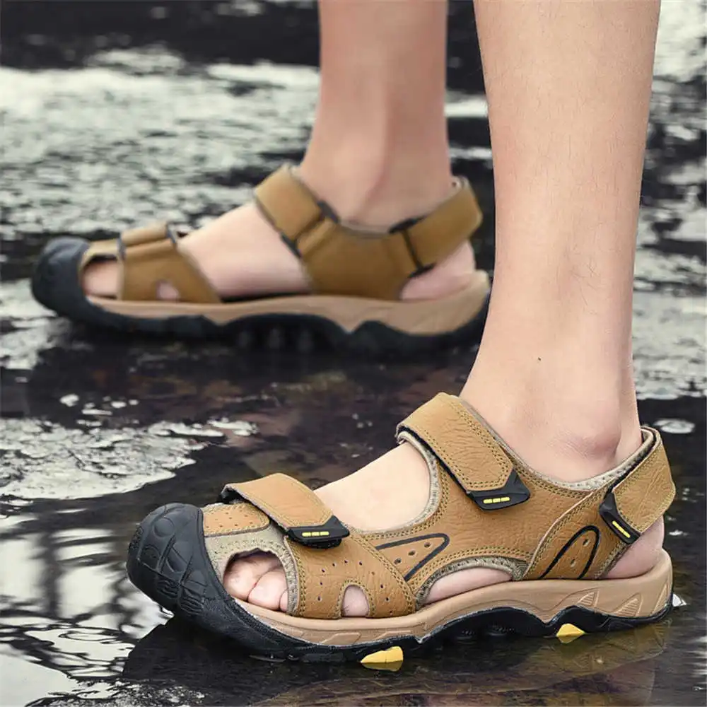 Zapatillas de agua de piel de  - Home Gym Yoga Room Ideas reseña y precio